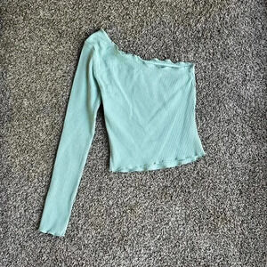 Green one shoulder crop top